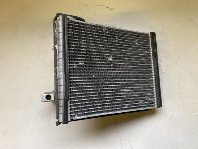 bontott SUZUKI SWIFT III Klímahűtő Radiátor