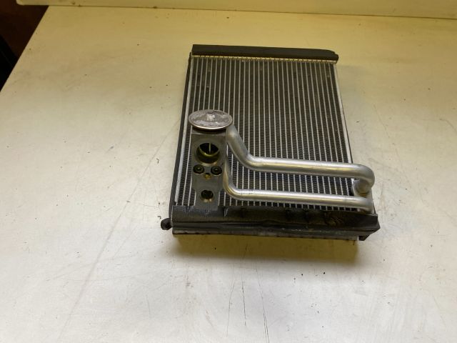 bontott SUZUKI SWIFT III Klímahűtő Radiátor