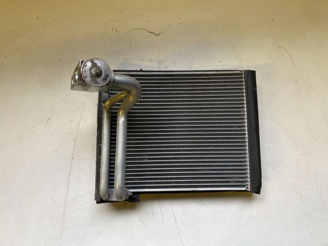 bontott SUZUKI SWIFT III Klímahűtő Radiátor