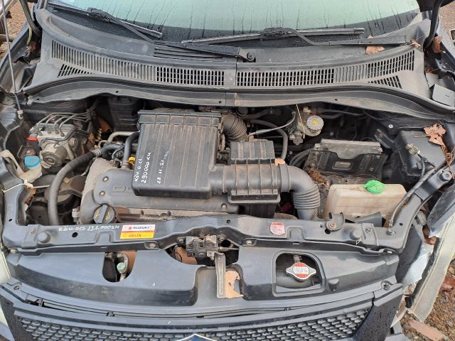 bontott SUZUKI SWIFT III Középső Kipufogó Dob