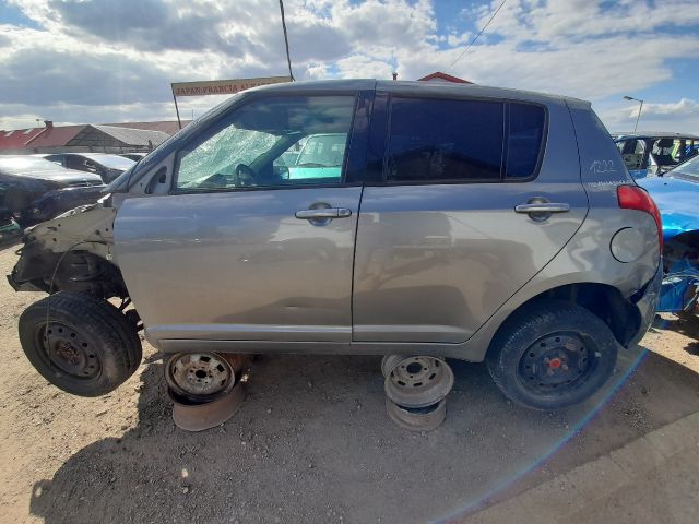 bontott SUZUKI SWIFT III Középső Kipufogó Dob