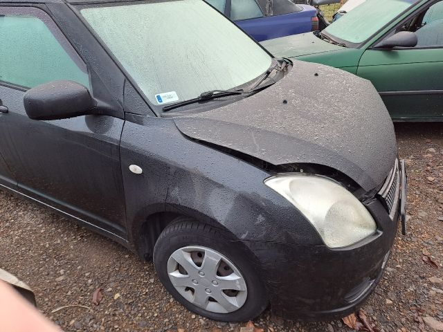 bontott SUZUKI SWIFT III Középső Kipufogó Dob