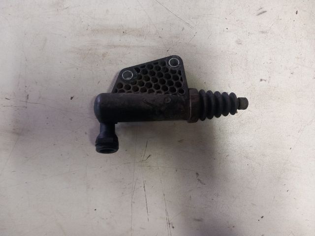 bontott SUZUKI SWIFT III Kuplung Munkahenger