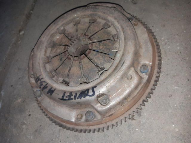 bontott SUZUKI SWIFT III Kuplung Szett Lendkerékkel