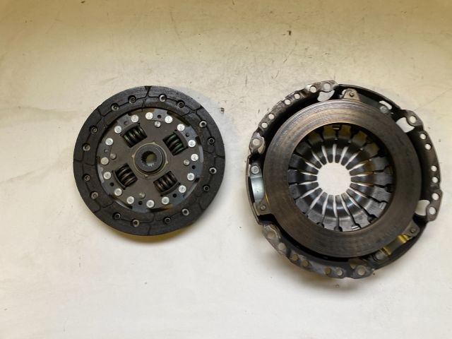 bontott SUZUKI SWIFT III Kuplung Szett (Szerkezet, Tárcsa)