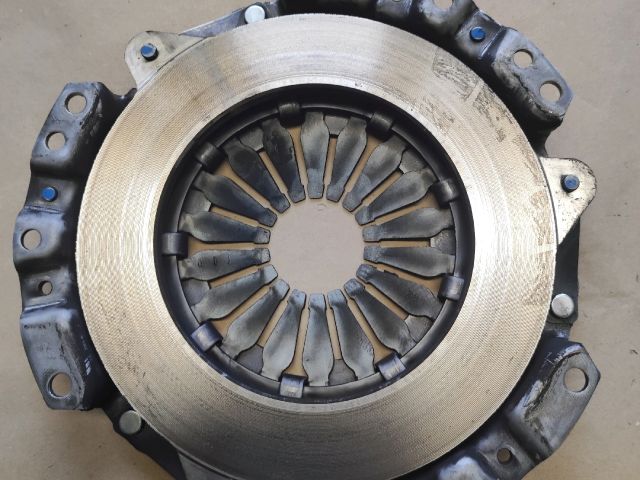 bontott SUZUKI SWIFT III Kuplung Szett (Szerkezet, Tárcsa)