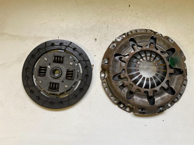 bontott SUZUKI SWIFT III Kuplung Szett (Szerkezet, Tárcsa)