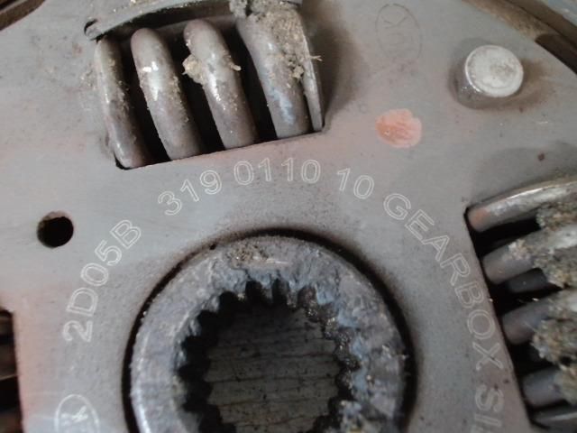 bontott SUZUKI SWIFT III Kuplung Tárcsa