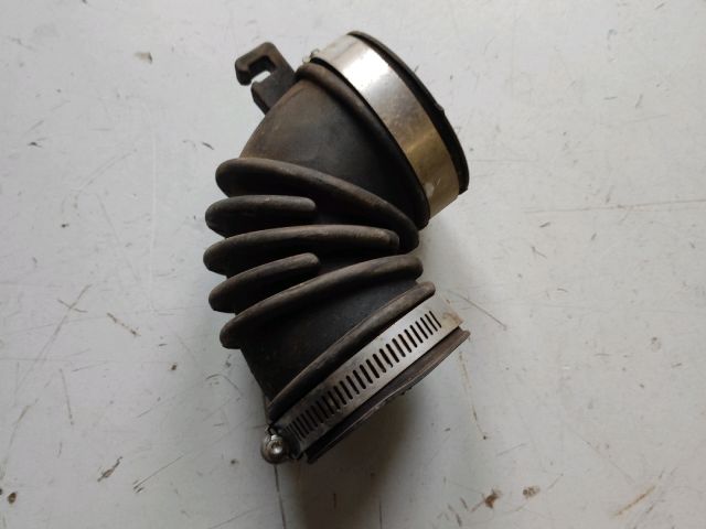 bontott SUZUKI SWIFT III Légbeömlő Cső