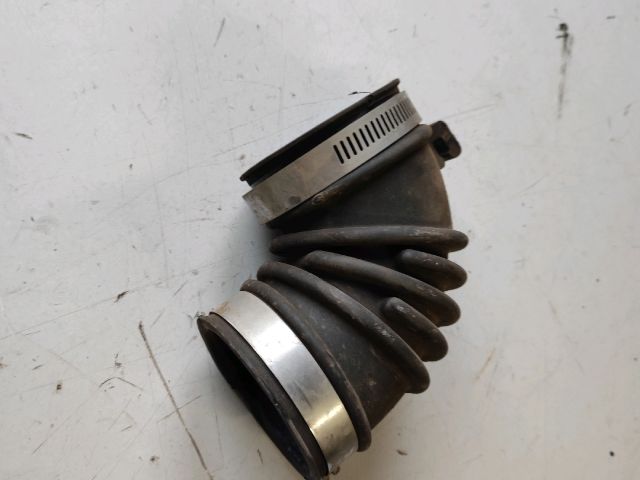 bontott SUZUKI SWIFT III Légbeömlő Cső