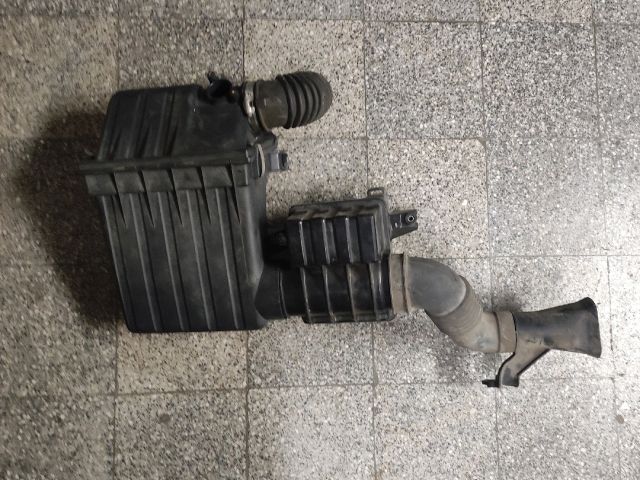 bontott SUZUKI SWIFT III Légszűrő Ház