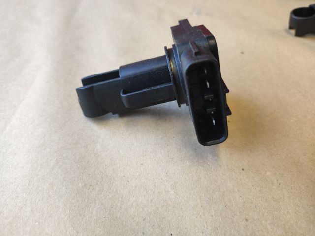 bontott SUZUKI SWIFT III Légtömegmérő