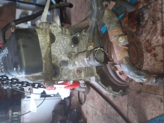 bontott SUZUKI SWIFT III Motor (Fűzött blokk hengerfejjel)