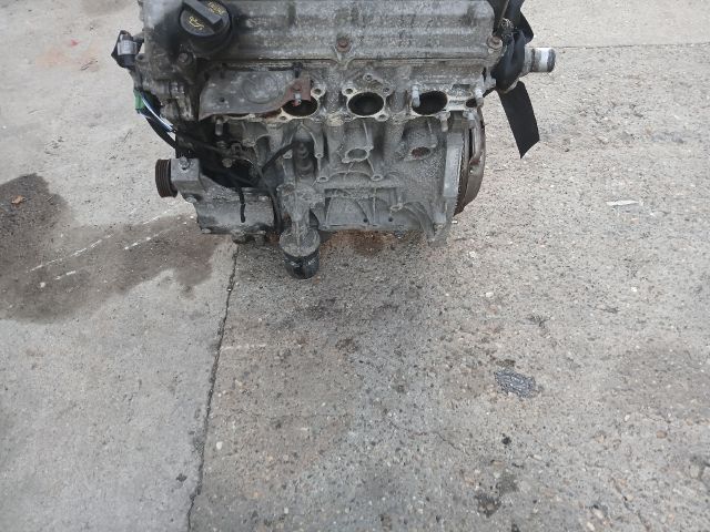 bontott SUZUKI SWIFT III Motor (Fűzött blokk hengerfejjel)