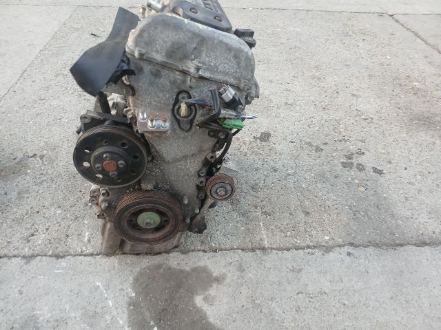 bontott SUZUKI SWIFT III Motor (Fűzött blokk hengerfejjel)