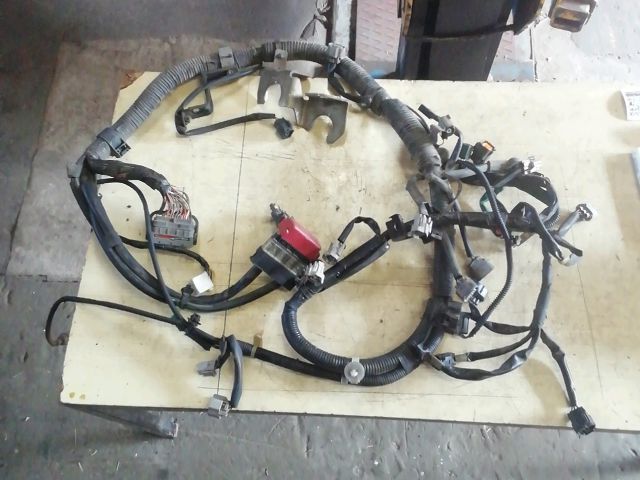 bontott SUZUKI SWIFT III Motor Kábelköteg