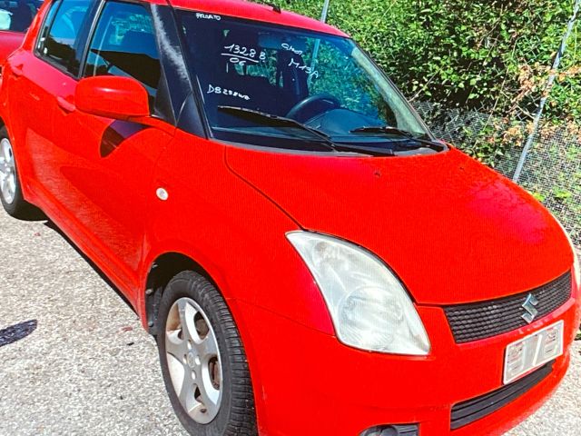 bontott SUZUKI SWIFT III Motor Tartó Bak Bal