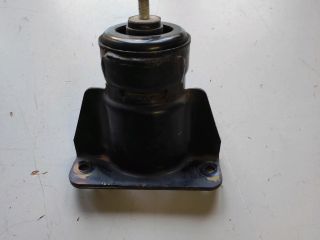 bontott SUZUKI SWIFT III Motor Tartó Bak (Fém)