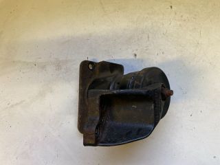 bontott SUZUKI SWIFT III Motor Tartó Bak Jobb