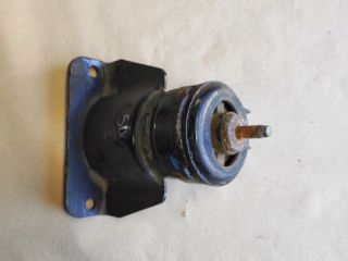 bontott SUZUKI SWIFT III Motor Tartó Bak Jobb