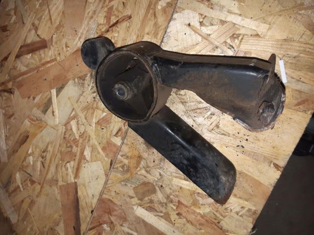 bontott SUZUKI SWIFT III Motor Tartó Bak (Pozíciófüggetlen)