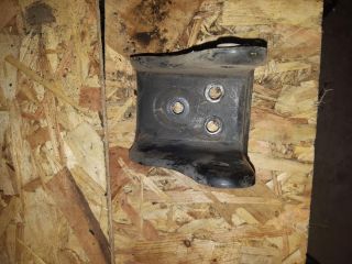 bontott SUZUKI SWIFT III Motor Tartó Bak (Pozíciófüggetlen)