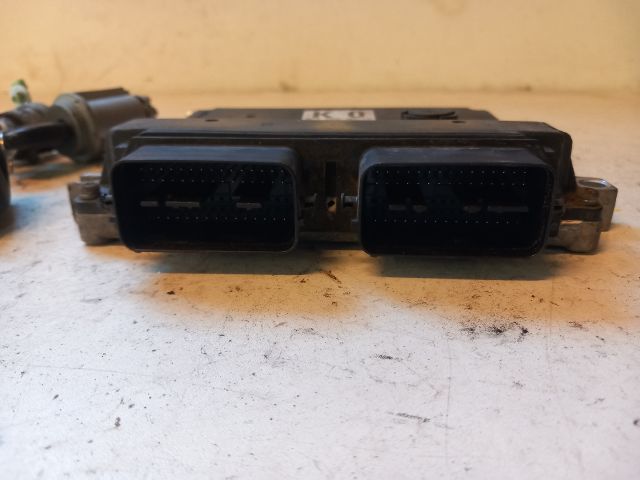 bontott SUZUKI SWIFT III Motorvezérlő