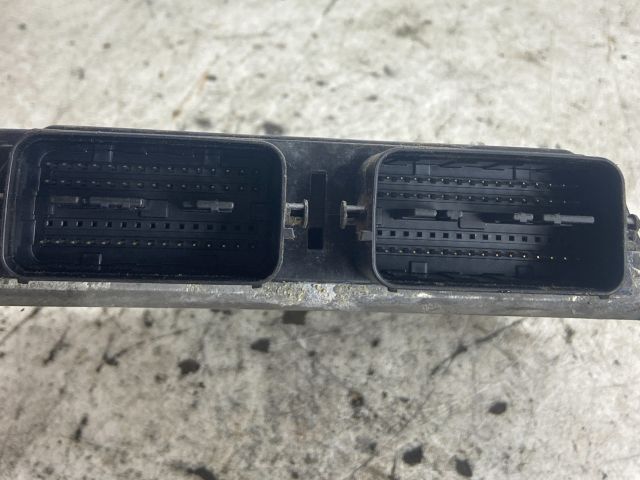 bontott SUZUKI SWIFT III Motorvezérlő