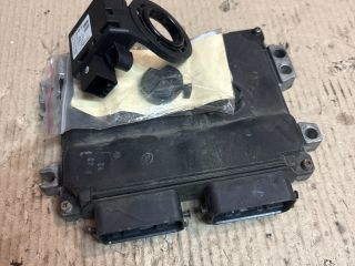 bontott SUZUKI SWIFT III Motorvezérlő