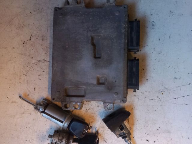 bontott SUZUKI SWIFT III Motorvezérlő