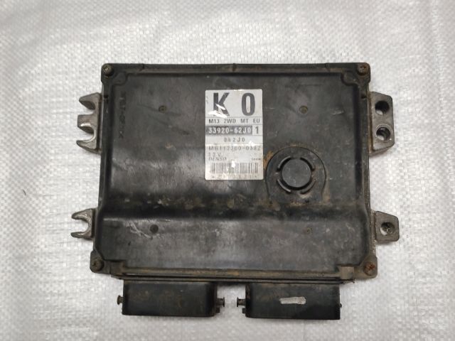 bontott SUZUKI SWIFT III Motorvezérlő
