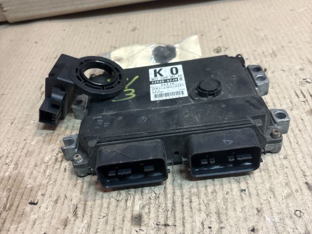 bontott SUZUKI SWIFT III Motorvezérlő