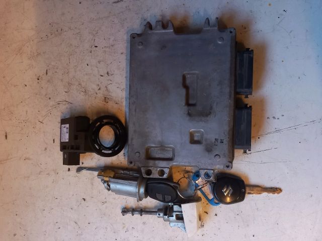 bontott SUZUKI SWIFT III Motorvezérlő