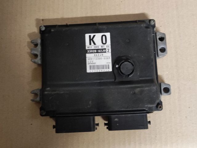 bontott SUZUKI SWIFT III Motorvezérlő