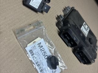 bontott SUZUKI SWIFT III Motorvezérlő