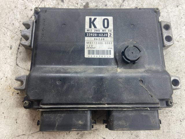 bontott SUZUKI SWIFT III Motorvezérlő