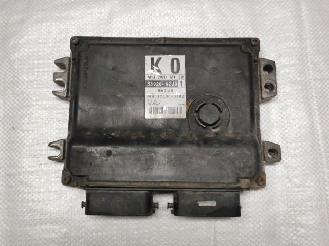 bontott SUZUKI SWIFT III Motorvezérlő