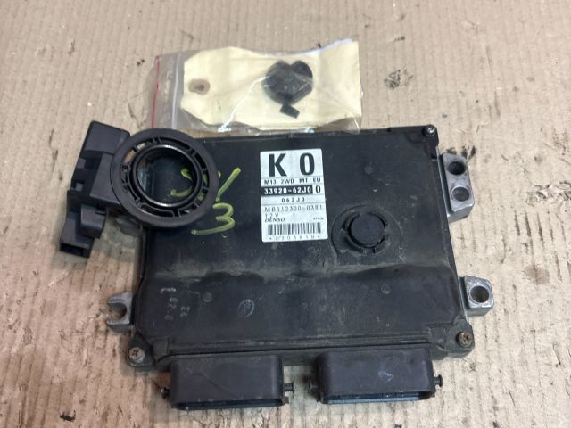 bontott SUZUKI SWIFT III Motorvezérlő