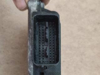 bontott SUZUKI SWIFT III Motorvezérlő