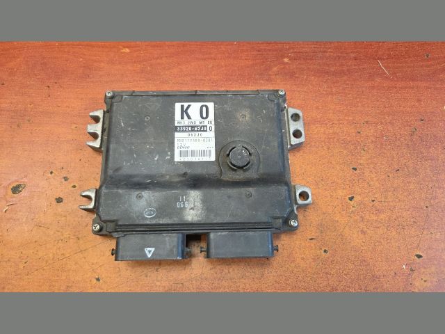 bontott SUZUKI SWIFT III Motorvezérlő