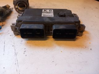 bontott SUZUKI SWIFT III Motorvezérlő