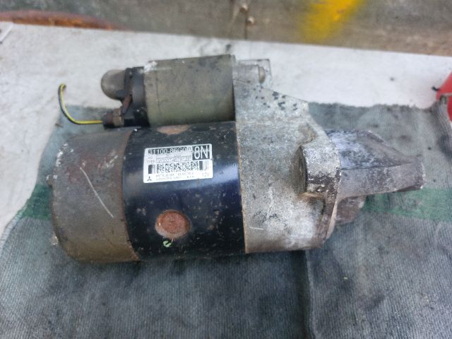 bontott SUZUKI SWIFT III Önindító