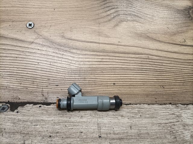 bontott SUZUKI SWIFT III Porlasztó (1 db)