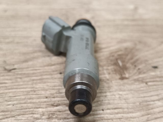 bontott SUZUKI SWIFT III Porlasztó (1 db)