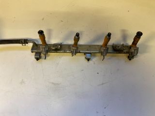 bontott SUZUKI SWIFT III Porlasztó Sor / Híd