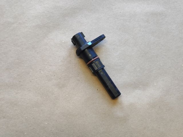 bontott SUZUKI SWIFT III Sebesség Jeladó