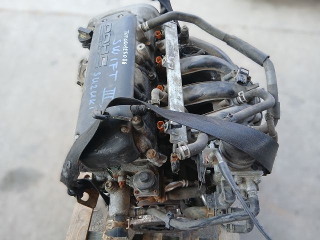 bontott SUZUKI SWIFT III Szelepfedél