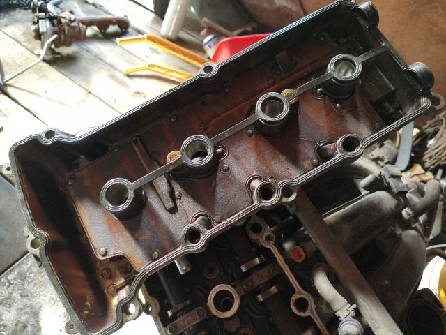 bontott SUZUKI SWIFT III Szelepfedél