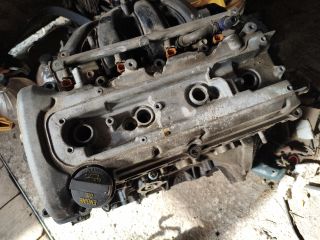 bontott SUZUKI SWIFT III Szelepfedél