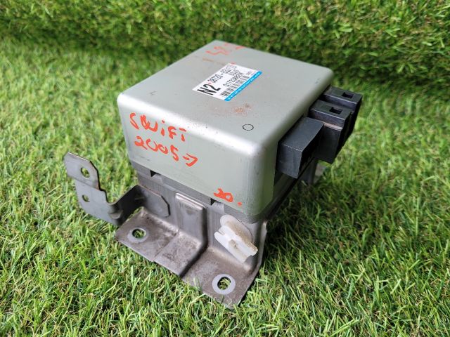 bontott SUZUKI SWIFT III Szervó Szivattyú Elektronika